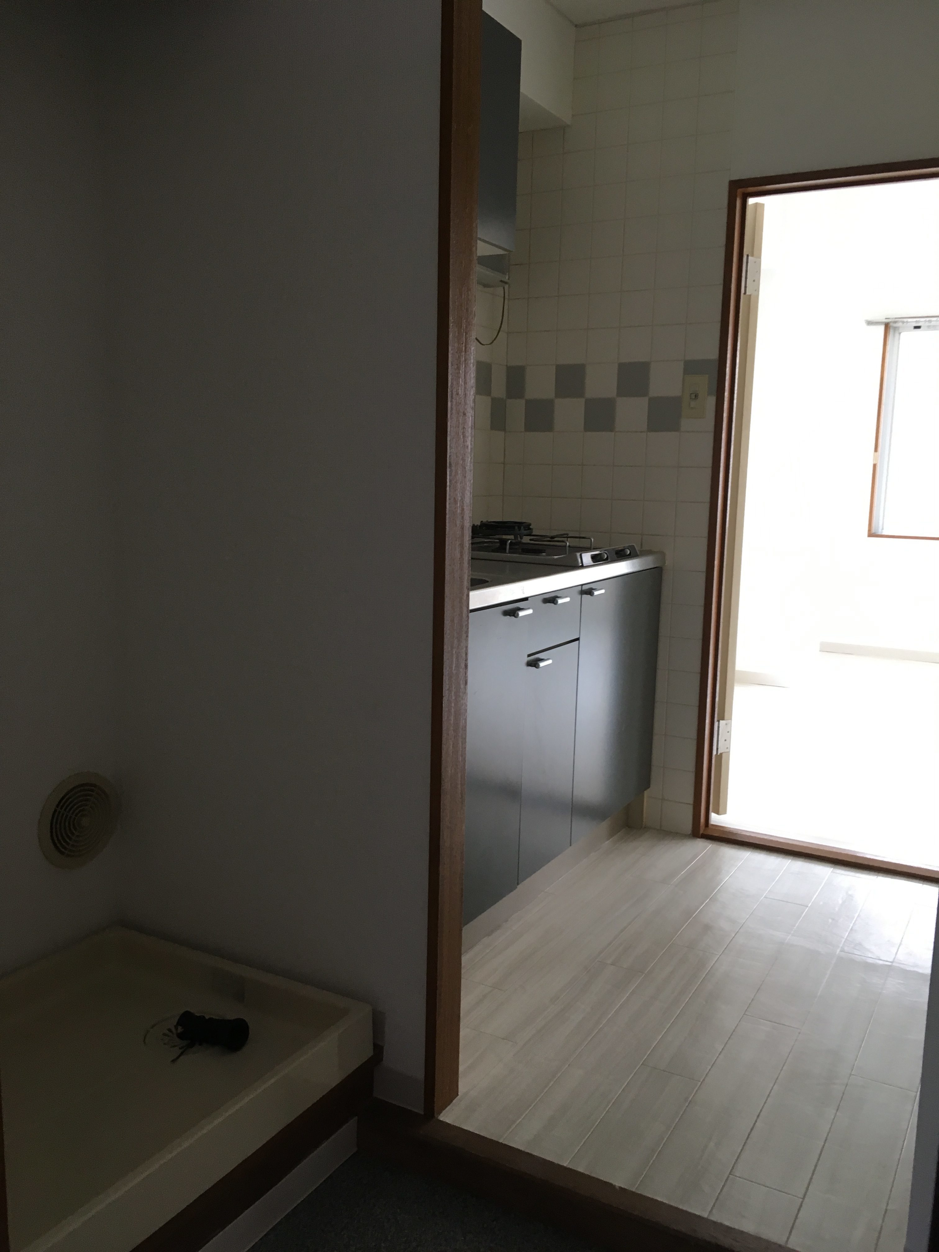 (玄関) (玄関)